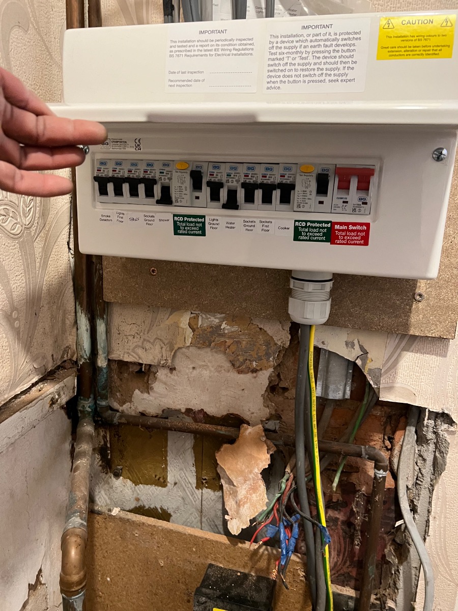 Electrician: Image 17